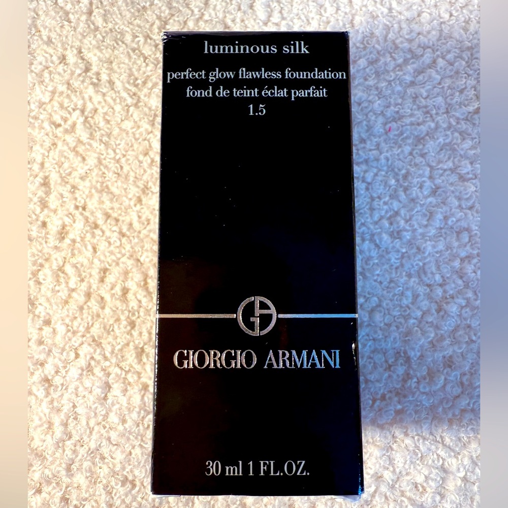 Giorgio Armani Luminous Silk Foundation - Shade 1.5